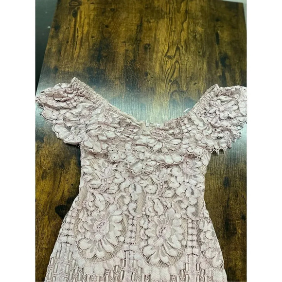 WAYF Venice Off the Shoulder Lace Minidress - Picture 7 of 13